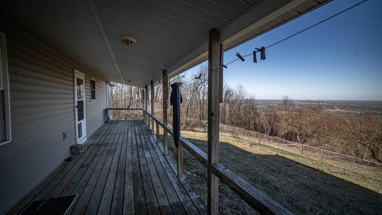 000 Hinch Mountain Road - Photo 1