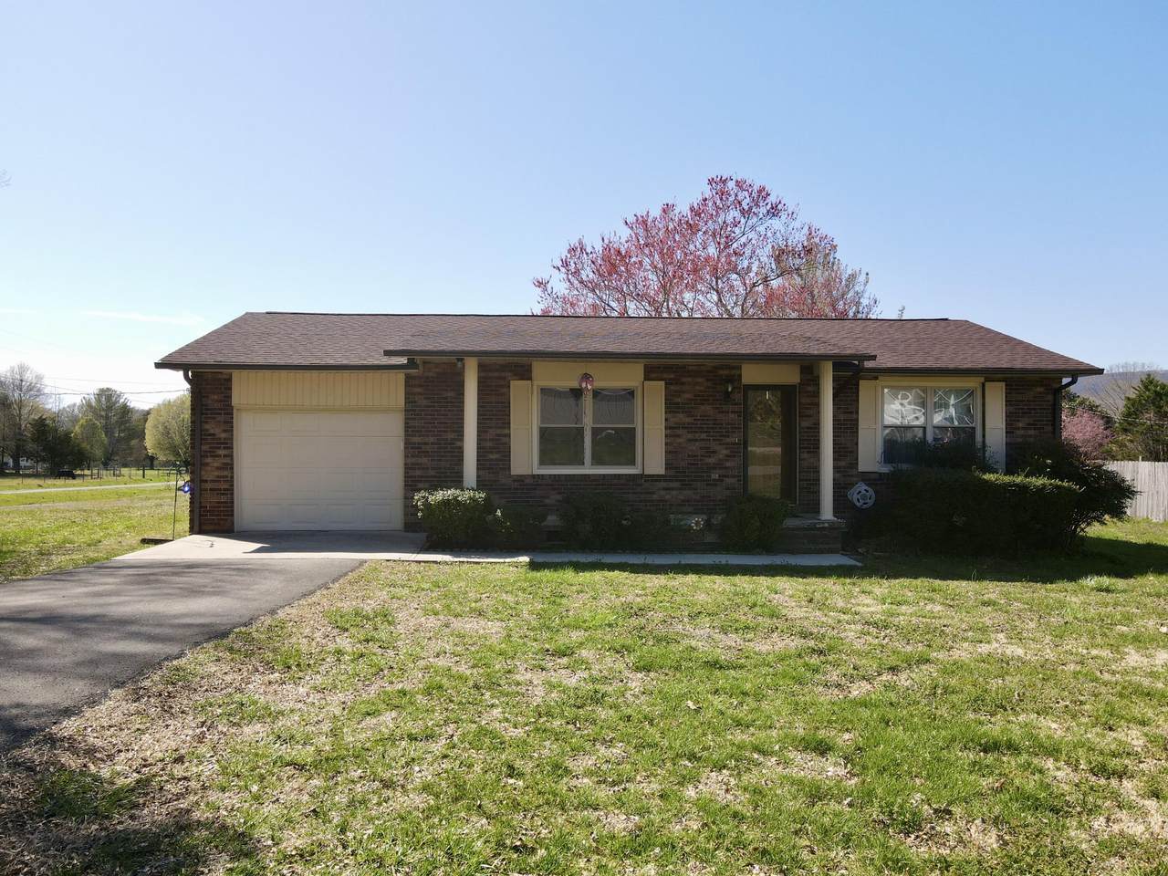 270 Joshua Circle - Photo 1