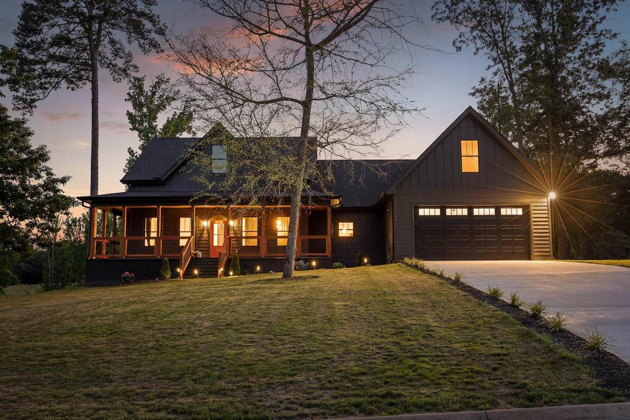 230 Clubhouse Drive - Photo 1