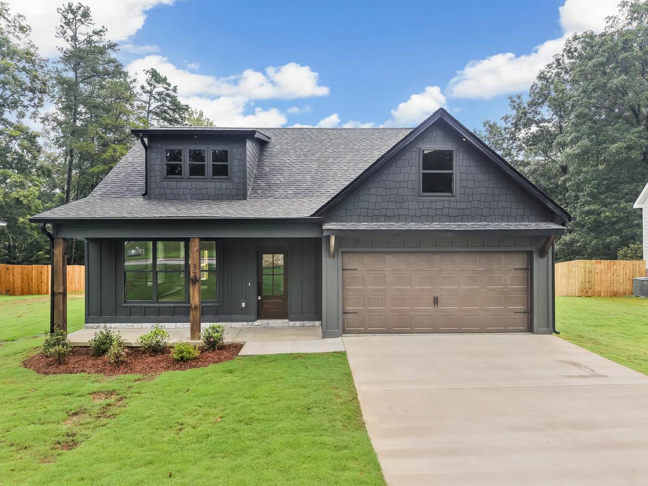 378 Sentry Oaks - Photo 1