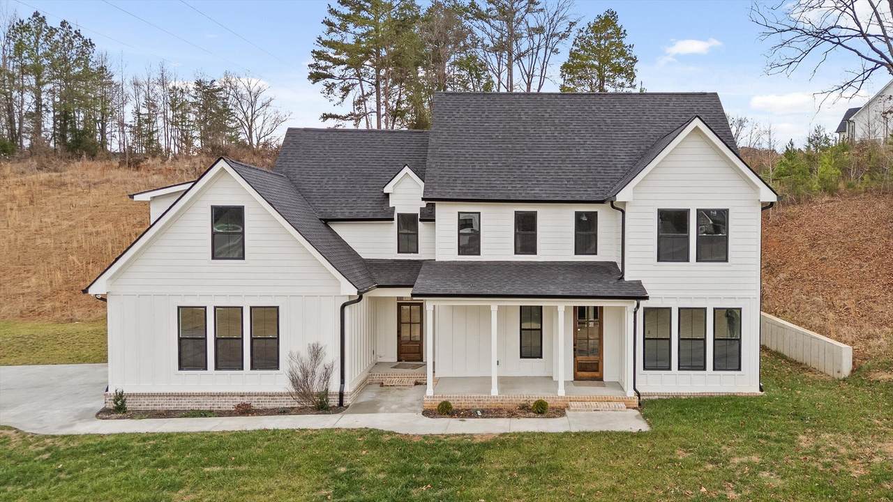 3511 Hawks Creek Drive - Photo 1