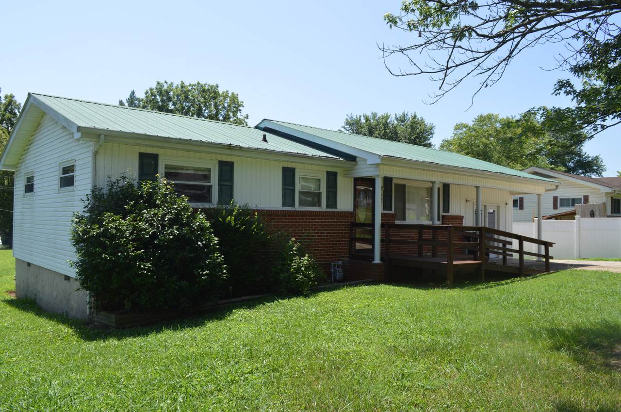 407 Standifer Circle - Photo 1