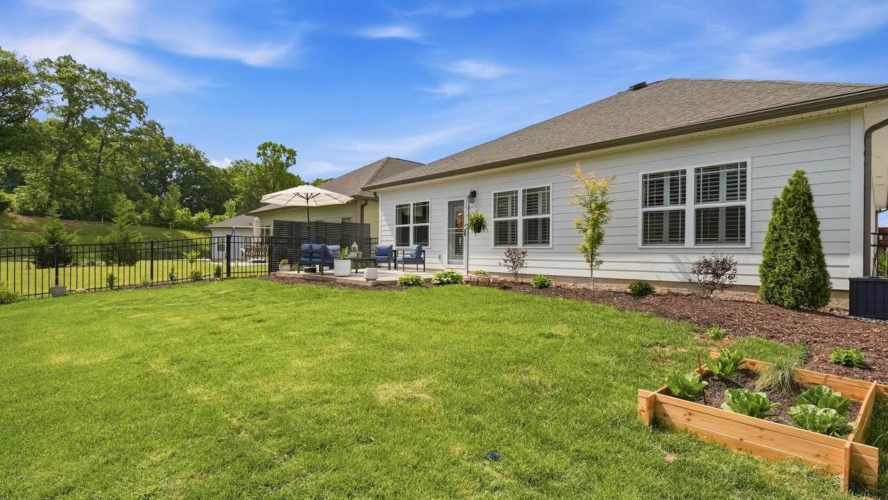 5168 Meadowbend Drive - Photo 1