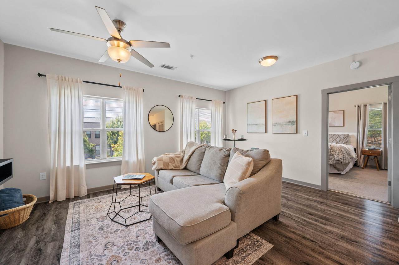 782-202 Riverfront Parkway - Photo 1