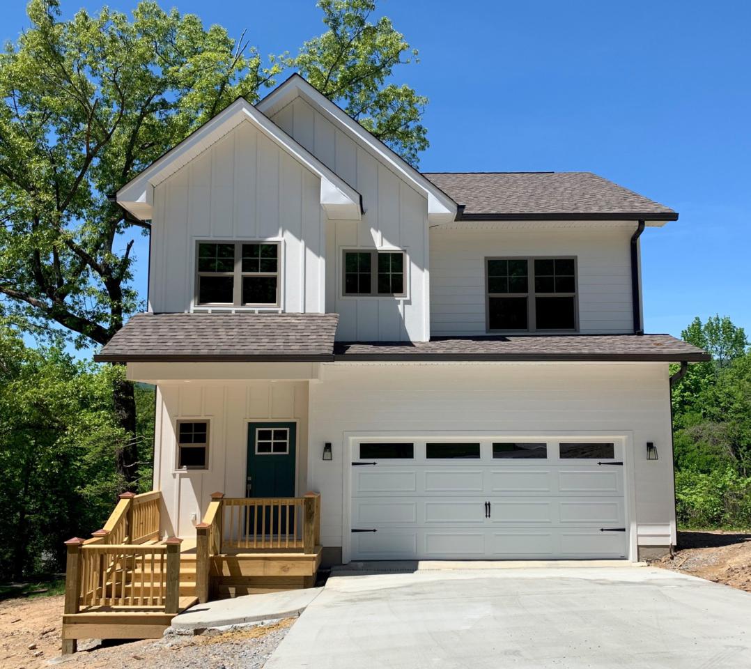 3603 Pickering Ave - Photo 1