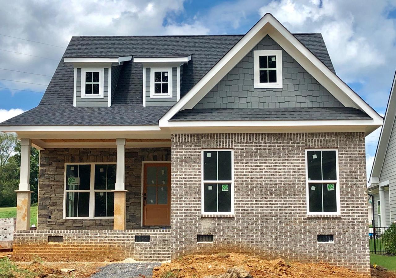 3425 Hawks Creek Dr - Photo 1