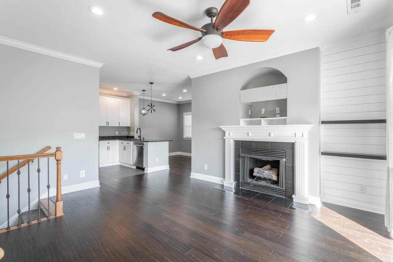 1006 Renaissance Court - Photo 1