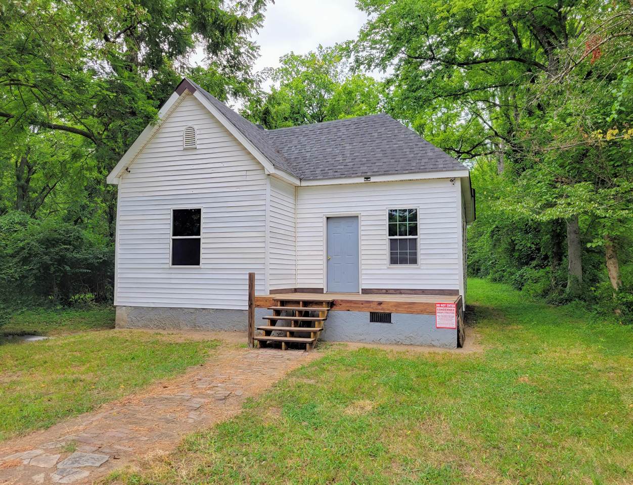 1707 Ocoee Street - Photo 1