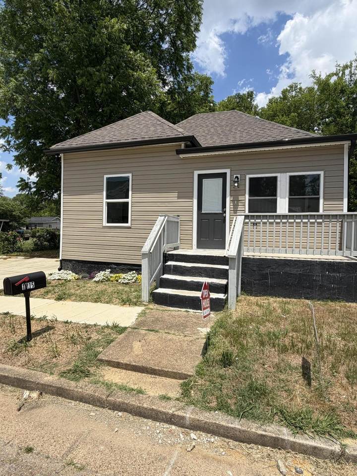 1815 Newell Avenue - Photo 1