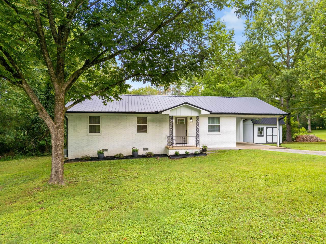 3916 Tunnel Hill Road - Photo 1