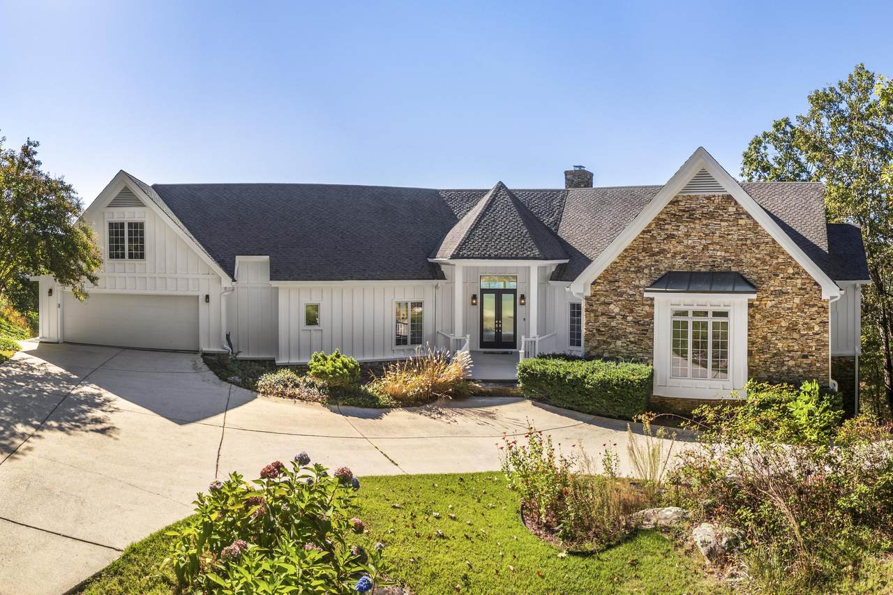 921 Rose Marie Court - Photo 1