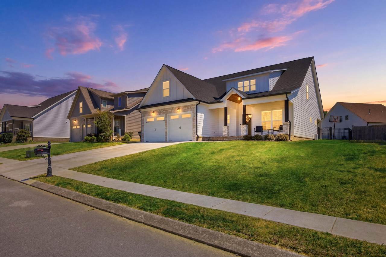 8921 Silver Maple Drive - Photo 1