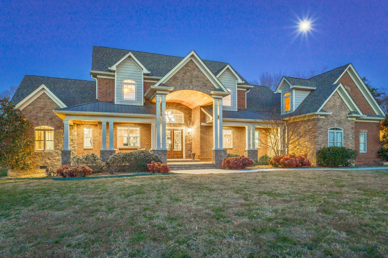 7416 Royal Club Dr - Photo 1