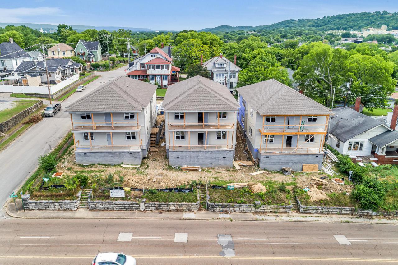 2003 Mccallie Ave - Photo 1