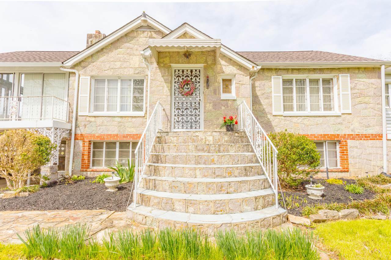 9554 Highway 193 - Photo 1