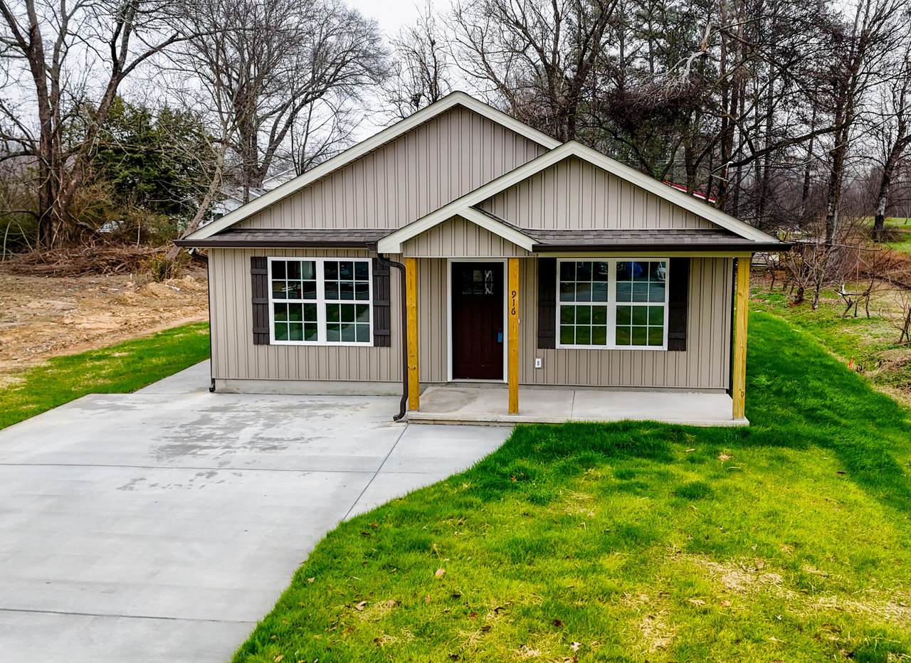 916 Avenue - Photo 1