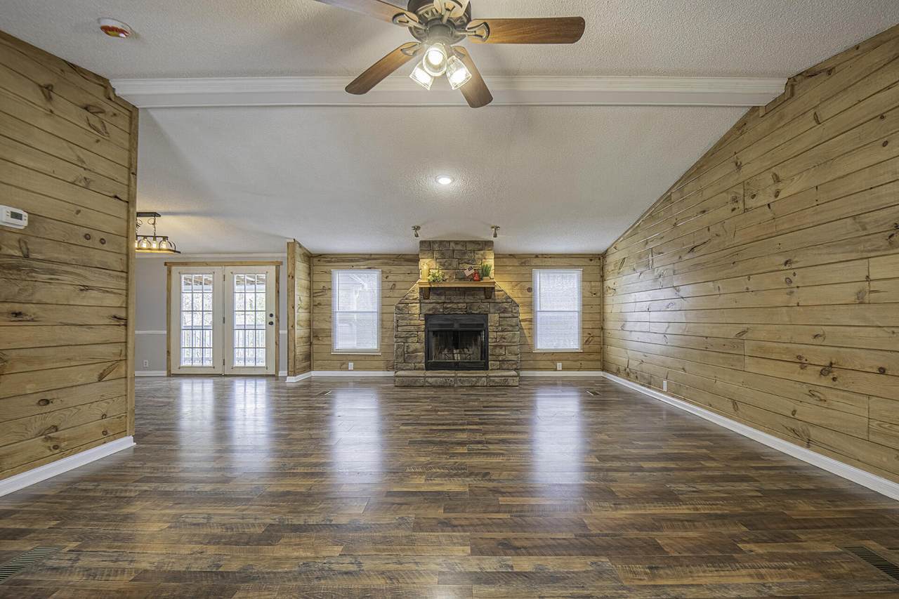 https://bt-photos.global.ssl.fastly.net/chattanooga/1280_boomver_10_1530317-2.jpg