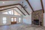 2604 Lower East Valley Road - Photo 10