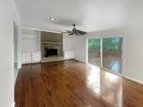 1917 Crystal Lake Lane - Photo 3