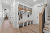 835 Edgewater Way - Photo 40
