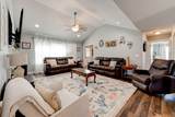 44 Bending Oak Drive - Photo 9