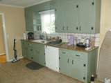 611 Highview Drive - Photo 3