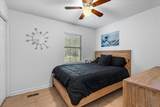 4925 Hunter Village Drive - Photo 16