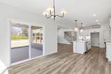 494-80 Winchester Drive - Photo 18