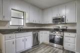 901 Hawthorne Court - Photo 6