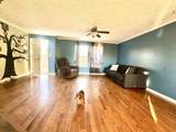 1209 Daniels Road - Photo 3