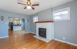 2107 Oak Street - Photo 3