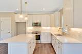 1360 Thomas Avenue - Photo 16
