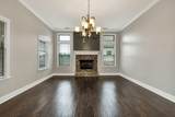 210 Winding Glen Drive - Photo 16