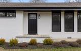 47 Elaine Circle - Photo 2