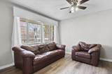 902 Lindsay Avenue - Photo 8