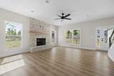 2303 Guinevere Parkway - Photo 4