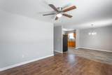 1621 Oak Street - Photo 3
