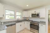 913 Woodmore Terrace - Photo 15