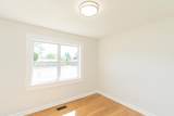 913 Woodmore Terrace - Photo 26