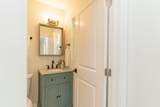 913 Woodmore Terrace - Photo 32