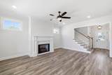494-80 Winchester Drive - Photo 13