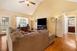 196 Thoroughbred Drive - Photo 10