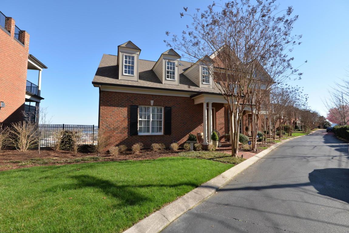 550 Whitehall Rd - Photo 1