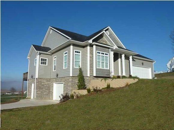 23 Raleigh Dr - Photo 1