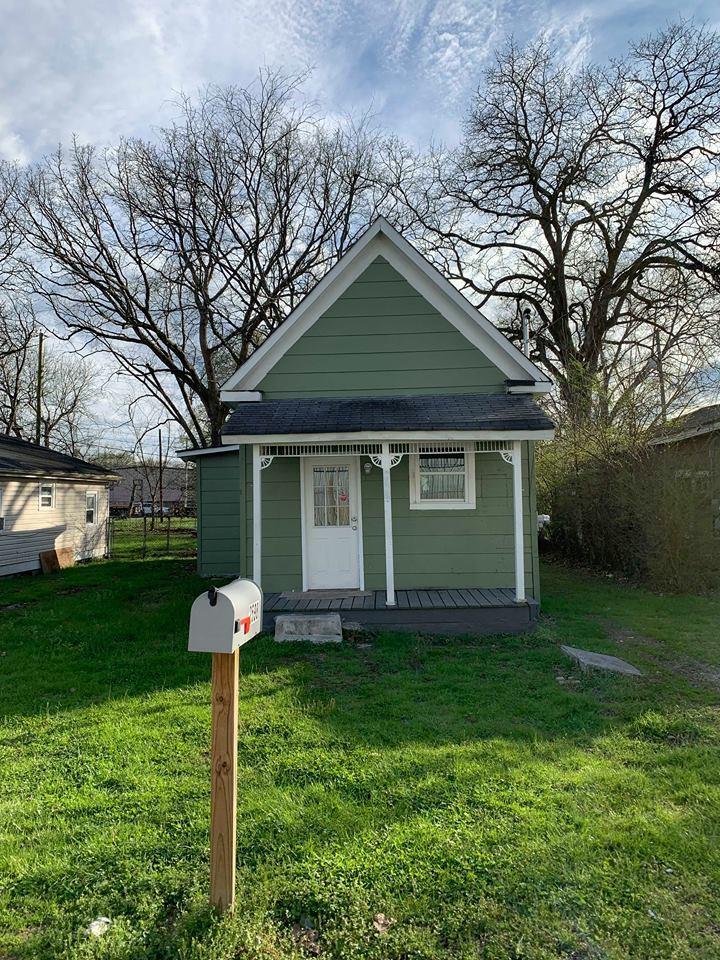 2598 39th St - Photo 1