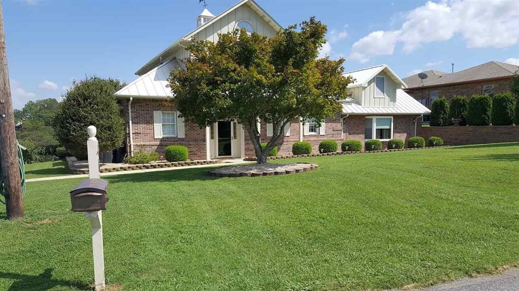 467 Lakeview Dr - Photo 1