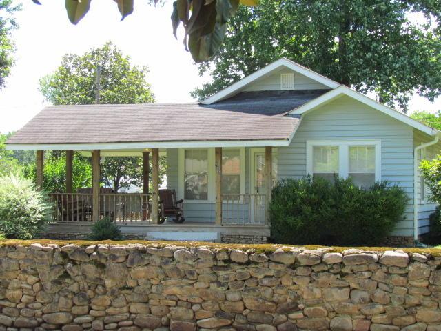 502 Phillips Ave - Photo 1