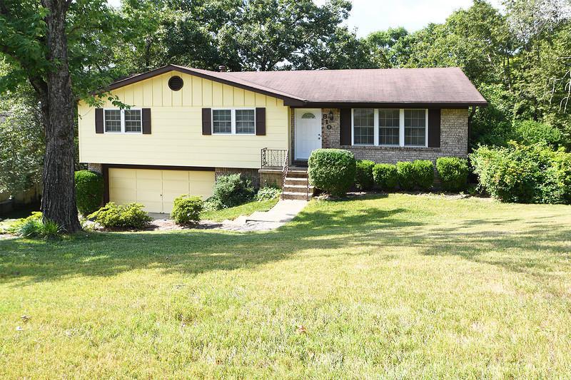 810 Sutton Dr - Photo 1