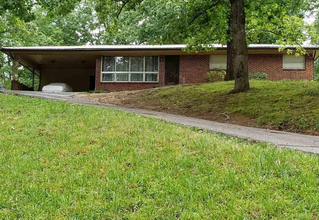 2035 Ridgeview Dr - Photo 1
