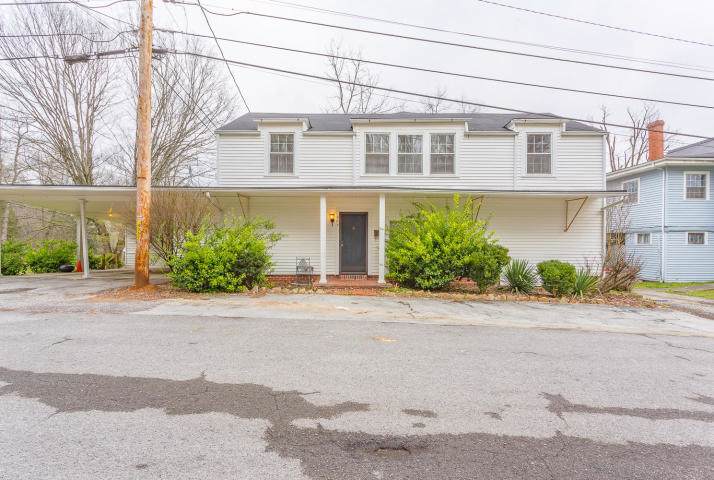 404 7th St - Photo 1